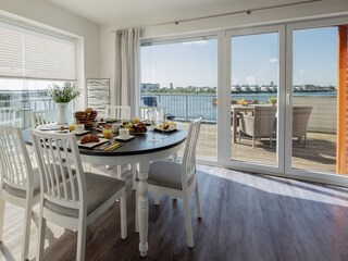 Traumhafter Blick schon beim Frühstück auf die Ostsee