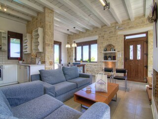 Villa Agia Triada Features 1