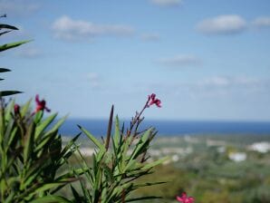 Holiday house Peaceful Holiday Home in Agia Triada with Swimming Pool - Agia Triada - image1