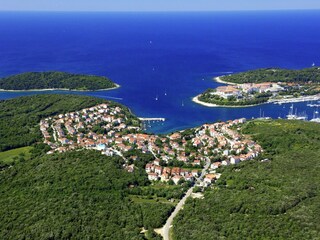 Appartement Pješčana Uvala Omgeving 23