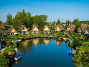 Holiday park Beautiful house with sauna near IJsselmeer - Medemblik - image1