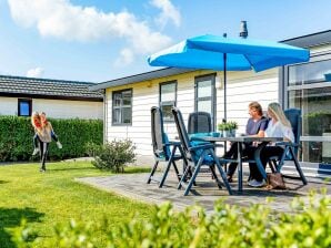 Holiday park Comfortable chalet sea at 3.5 km, in Egmond - Egmond aan den Hoef - image1