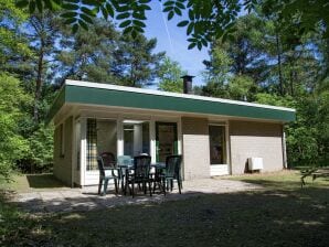 Parc de vacances Bungalow avec cheminée, non loin de l'assaison - Dwingeloo - image1