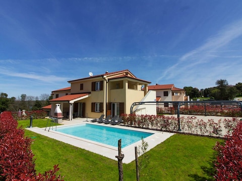 Villa Mar-Marisol met twee privézwembaden
