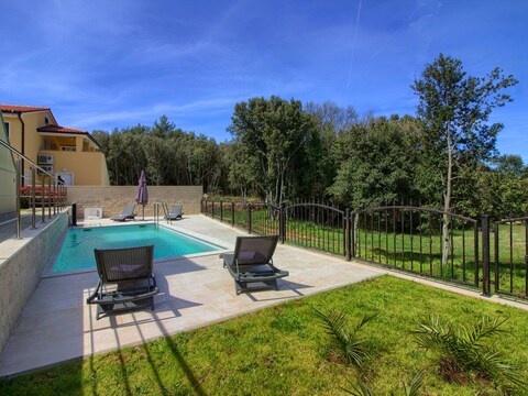 Villa Aurora - Mar met zwembad, strand op 150m