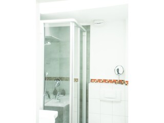 Neue Dusche