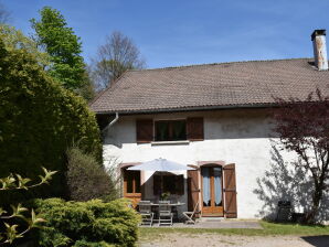 Vakantiehuis Gerenoveerd gedeelte van een boerderij in het natuurpark Ballon des Vosges - Saulxures-sur-Moselotte - image1