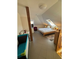 Schlafzimmer DG