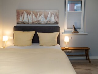 Schlafzimmer 1