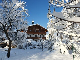 Hausansicht Winter
