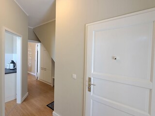 Flur mit Wandschrank für Kleidung