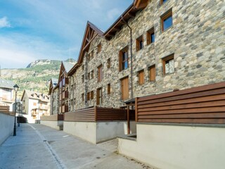Apartment Anciles Outdoor Recording 3