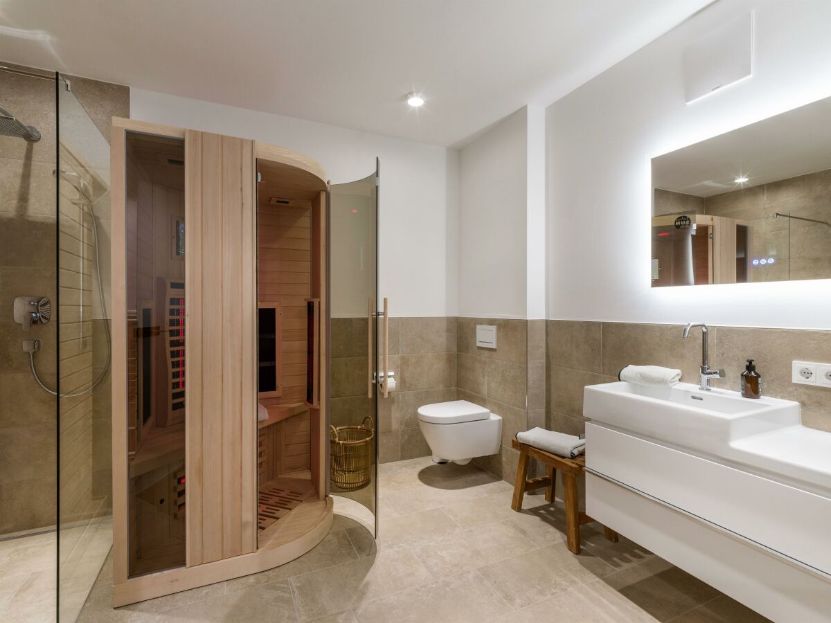 Kaiserwinkl Hideaway_Walchsee_Badezimmer