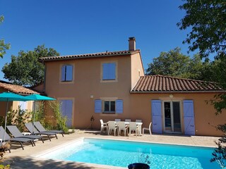 Villa Sampzon Grabación al aire libre 1