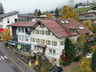 vorne