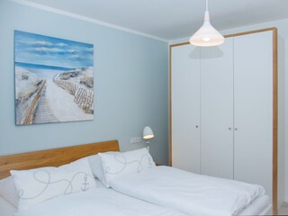 Großer Kleiderschrank