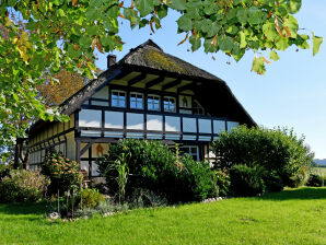 Ferienwohnung Reetdachfachwerkvilla am Wiesengrund - Maisonette OG - Bergen auf Rügen - image1