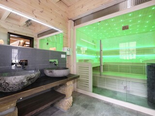 LED Sauna grün