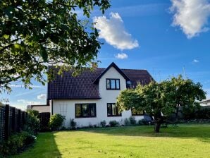 Holiday house On Fejø with a view of the Baltic Sea - Torrig - image1