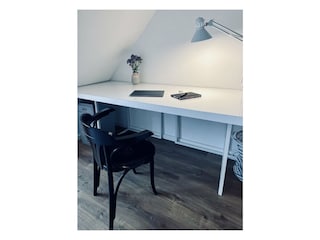 Schreibtisch in Zimmer 3 oben