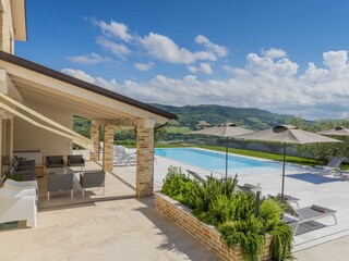 Villa Monterubbiano Buitenaudio-opname 4
