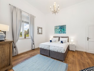 Villa Tunes  15
