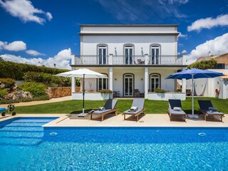 Villa Tunes  54