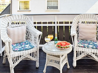 Apartment Welt Outdoor Recording 1