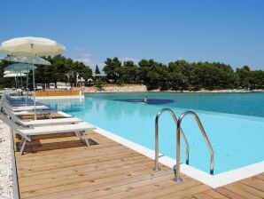 Holiday park Residence Premium Crvena Luka Apartments, Biograd n/m - Pakostane - image1