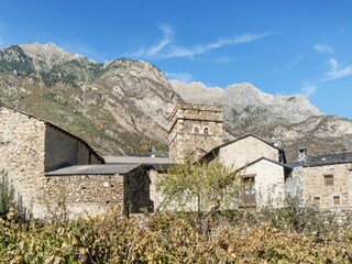 Apartment Anciles Environment 30