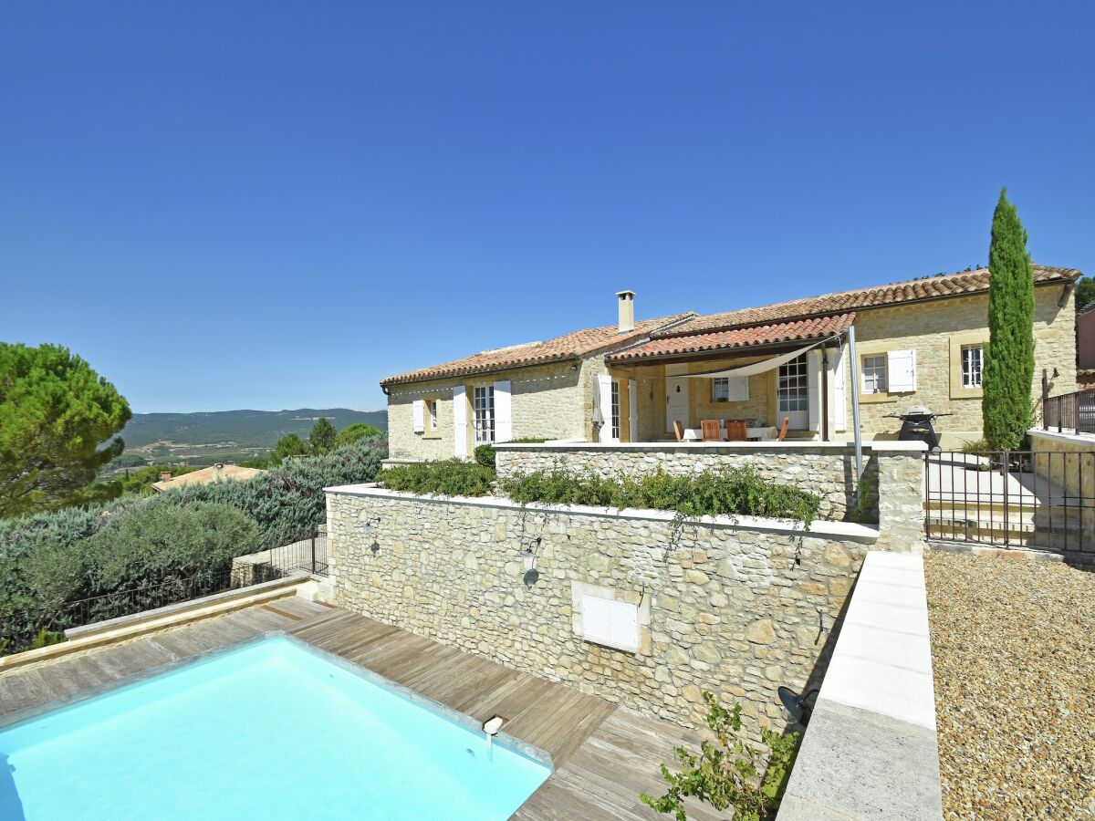 Villa Roussillon (Vaucluse) Buitenaudio-opname 1