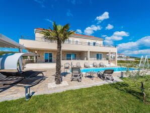 Luxuriöse Villa in Debeljak mit Swimmingpool - Galovac - image1