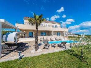Villa in Debeljak mit privatem Pool - Galovac - image1