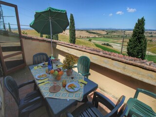 Farmhouse Siena Outdoor Recording 14