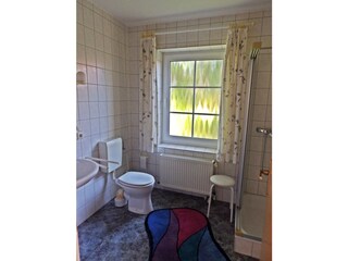Badezimmer EG