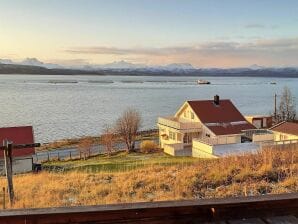 Holiday house 6 Personen Ferienhaus in Finnsnes - Mortenhals - image1