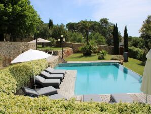 Ferienhaus in Bagnols-en-Forêt mit Pool - Fréjus & Umgebung - image1