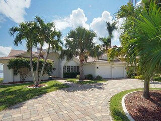 a dream vacation in a dream villa in Cape Coral