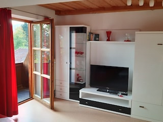 Blick auf Wohng u.  Balkon