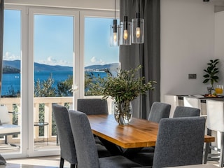 Kitchen island and all the needed amenities a modern gu