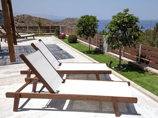 Natursteinhaus 5 - große Terrasse mit Meerblick