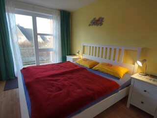 Schlafzimmer 1