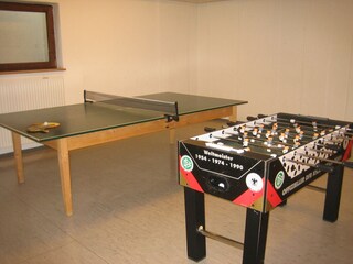 Tischtennis und Kicker