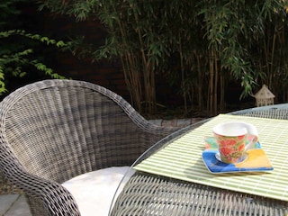 Eine Einladung zum Tee auf der sonnigen Südterrasse