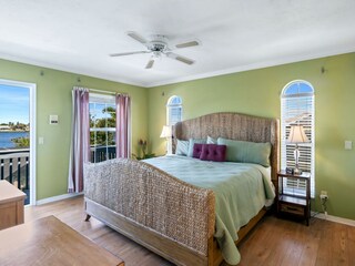 Master Schlafzimmer der Villa in Cape Coral, FL