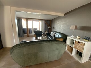 Wohnzimmer Blick Richtung Balkon zur Müritz
