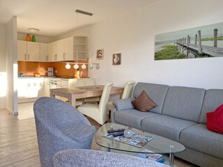 Wohn-/Schlafbereich mit offener Küche