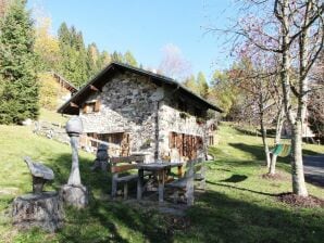 Chalet Maison de vacances caractéristique à Pieve Tesino avec jardin - Château de Tesino - image1