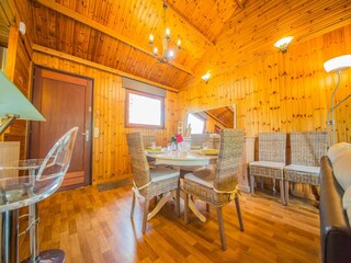 Chalet Somme-Leuze Features 20