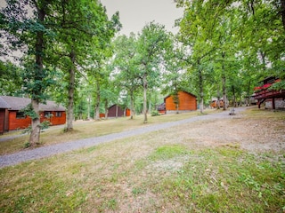 Chalet Somme-Leuze Outdoor Recording 6
